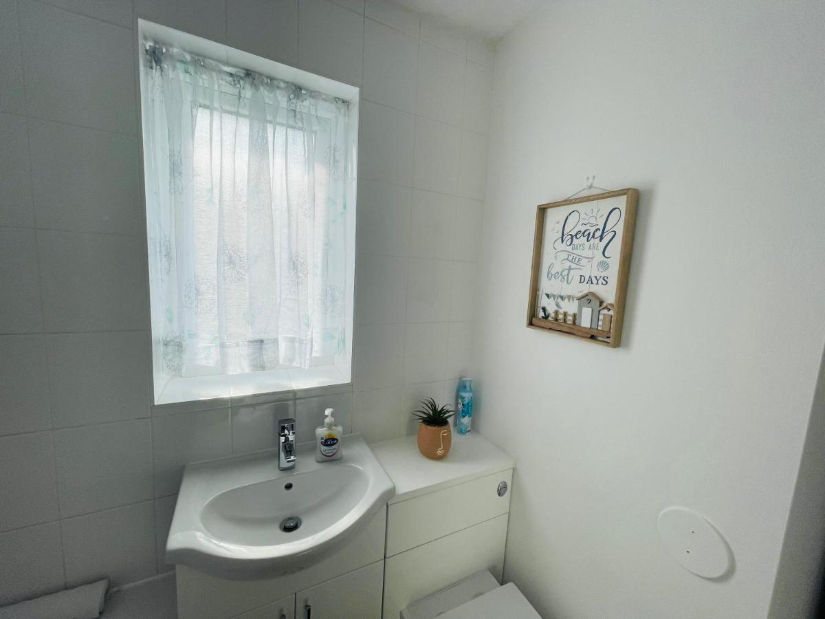 A Modern Cosy One Bedroom Home Away From Home Houghton-le-Spring Bagian luar foto